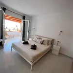 Anna With Heated Pool Villa *