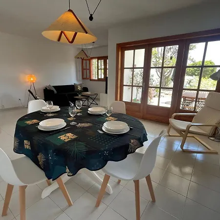 Villa Anna With Heated Pool Puerto del Carmen (Lanzarote)