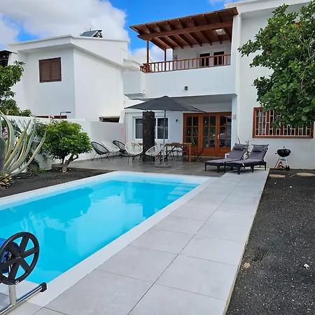 Willa Anna With Heated Pool Puerto del Carmen (Lanzarote)