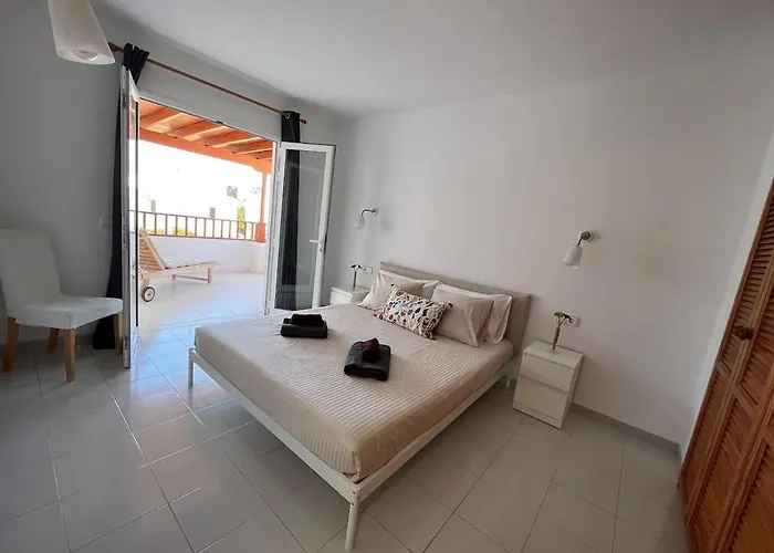 Anna With Heated Pool Вилла *