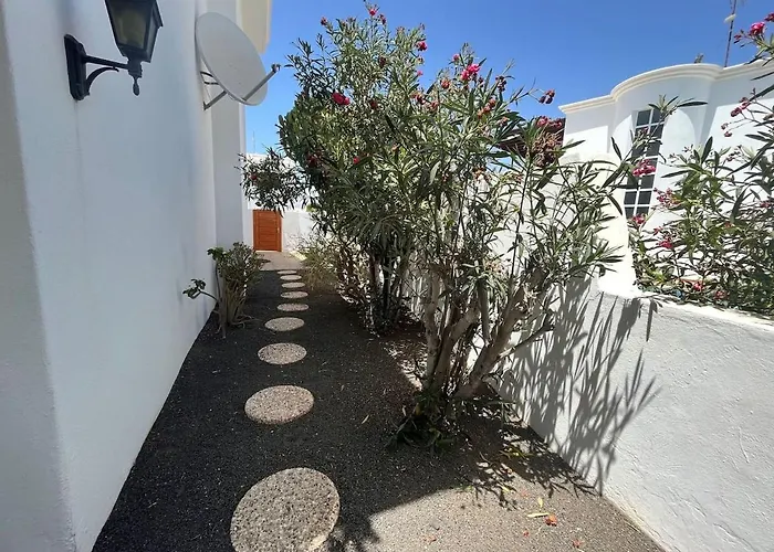 Anna With Heated Pool Villa *