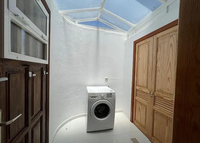 Anna With Heated Pool Puerto del Carmen (Lanzarote)